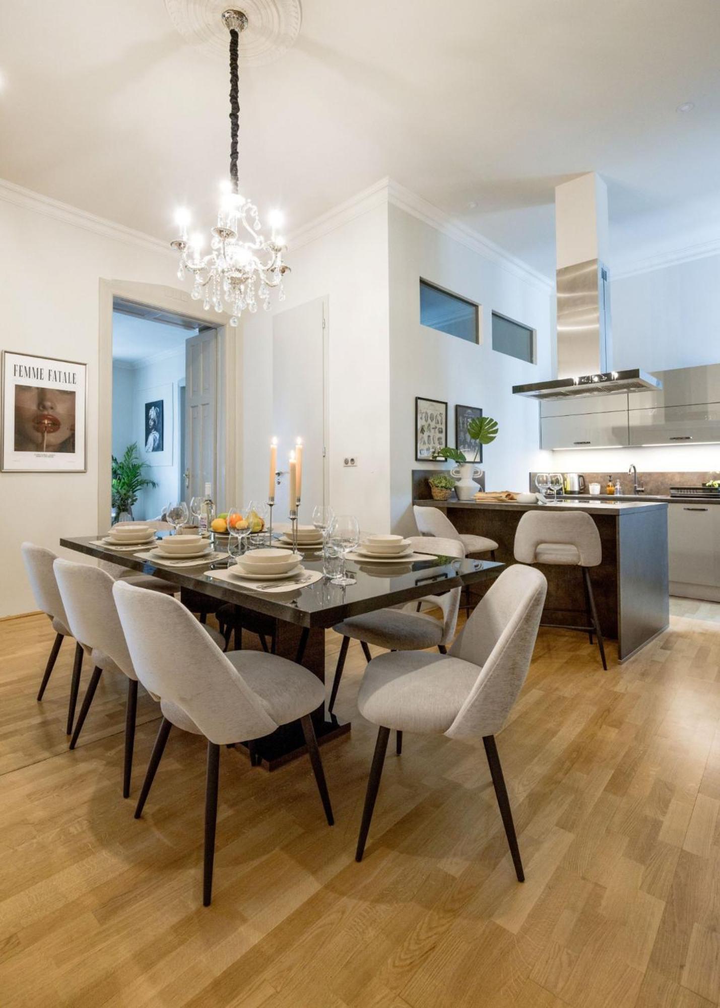 Timeless Elegant Apartment By Opera House Budapesta Exterior foto